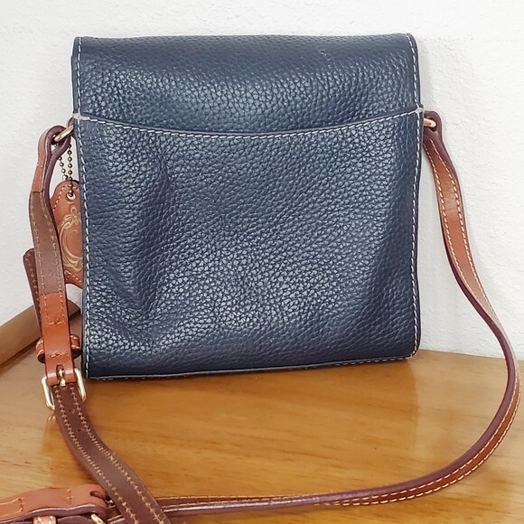 Dooney & Bourke Disneyland Club 33 Navy Crosssbody 2014 Leather Hang Tag Rare - Picture 2 of 15